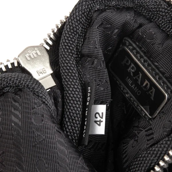 プラダPRADA ブラッシュドレザーナイロン モノリスブーツ 黒39 1/2(25.5位) K-111988_017