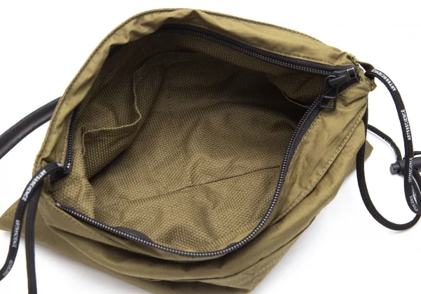 アーツ＆サイエンスARTS&SCIENCE ポケットデザインサコッシュ カーキ K-112111_010