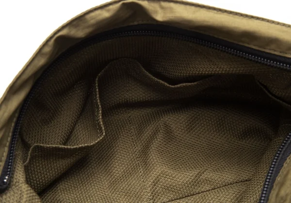 アーツ＆サイエンスARTS&SCIENCE ポケットデザインサコッシュ カーキ K-112111_011