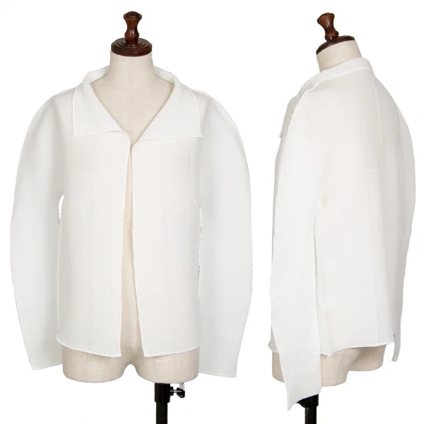 イッセイミヤケ ミーISSEY MIYAKE me ストレッチプリーツボタンレスカーディガン 白F K-112115_001