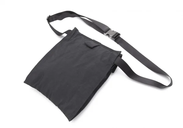 フミトガンリュウFUMITO GANRYU リップストップミリタリーポケット2WAYショルダーポーチ 黒 K-112254_002