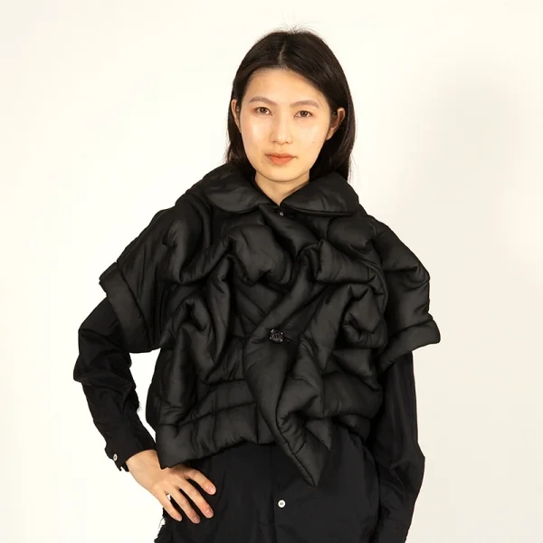 コムデギャルソンCOMME des GARCONS ギャザーデザイン中綿ジャケット 黒XS K-112276_013