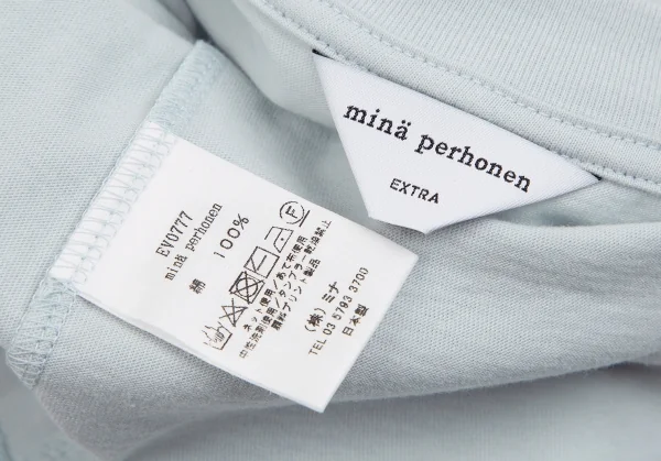 ミナペルホネンmina perhonen エンボスボックスロゴプリントTシャツ ライトブルーEX K-112297_010