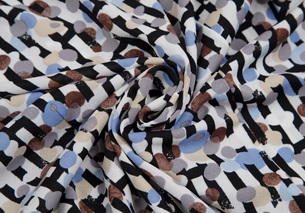 ハナエモリHANAE MORI 幾何学ドットプリントフリルトップス 白黒他40 K-112310_010