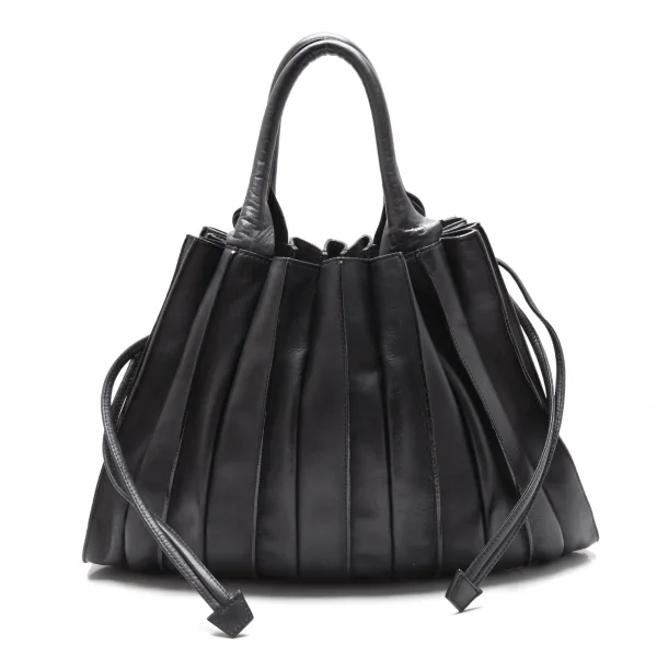 ルポLUPO レザープリーツハンドバッグ 黒 K-112394_001