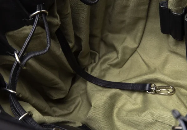 ルポLUPO レザープリーツハンドバッグ 黒 K-112394_016