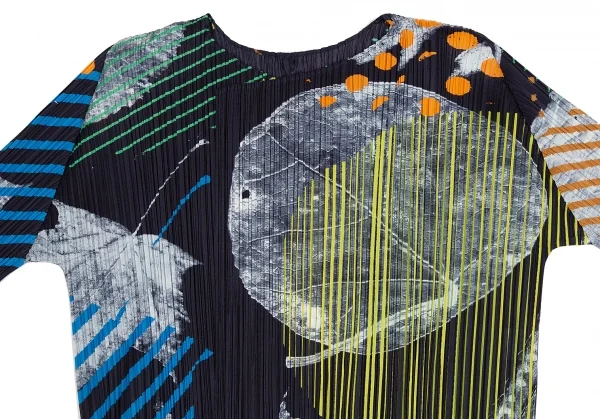 プリーツプリーズPLEATS PLEASE グラフィックプリントボタンレスカーディガン 紺マルチ4 K-112411_003