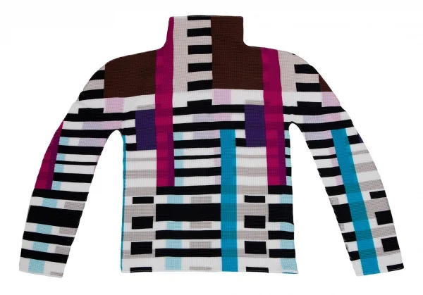 イッセイミヤケ ミーISSEY MIYAKE me タワーストライププリントストレッチプリーツハイネックカットソー 白黒他F K-112446_002
