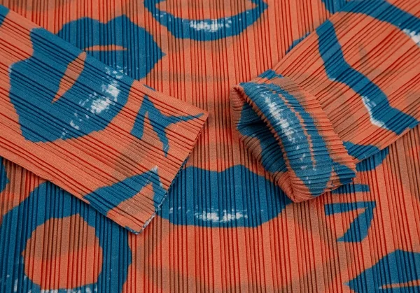 独創的 プリーツプリーズPLEATS PLEASE リッププリントプリーツ トップス