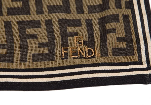 フェンディFENDI ズッカ柄ハンカチ ブラウン K-112748_004