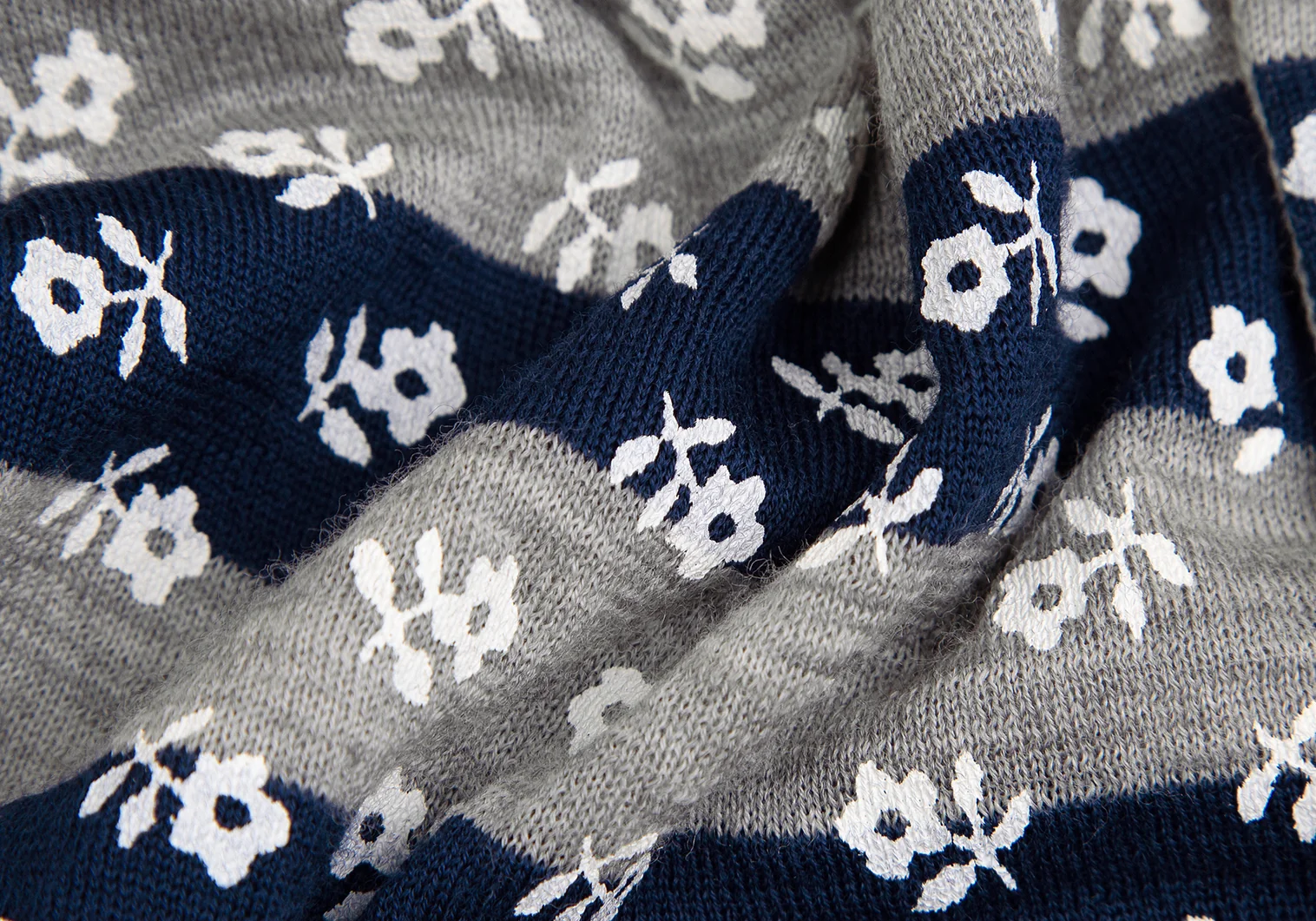 トリココムデギャルソンtricot COMME des GARCONS 花柄プリント