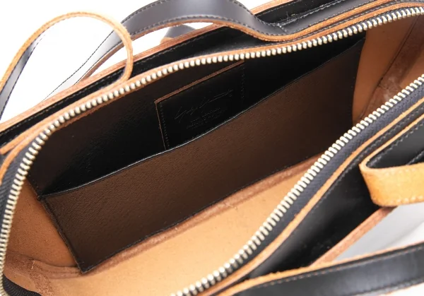 ヨウジヤマモト ファムYohji Yamamoto FEMME 台形レザーショルダーバッグ 黒 K-113177_010