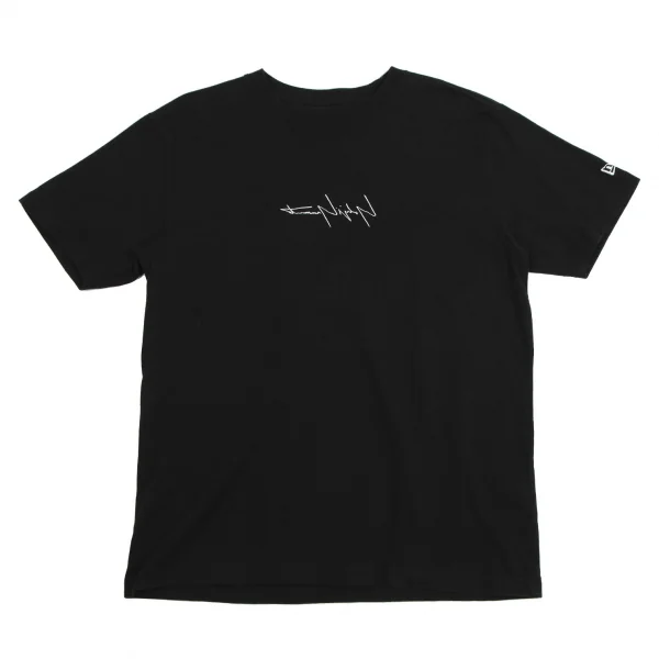 ヨウジヤマモト プールオム×ニューエラYohji Yamamoto POUR HOMME×NEWERA バックドローイングプリント反転ロゴ刺繍Tシャツ 黒4 K-113340_005