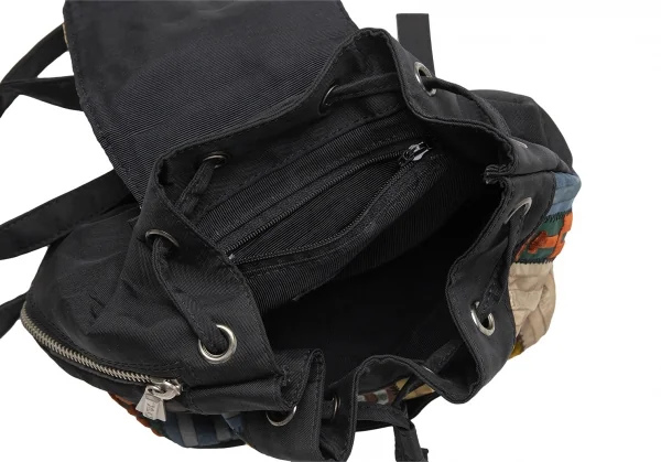 ジャンポールゴルチエJean Paul GAULTIER ロゴマルチストライプミニリュックサック 黒マルチ K-113398_017