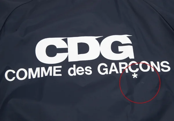 グッドデザインショップ コムデギャルソンGOOD DESIGN SHOP COMME des GARCONSバックロゴプリントブルゾン 紺M K-113564_015