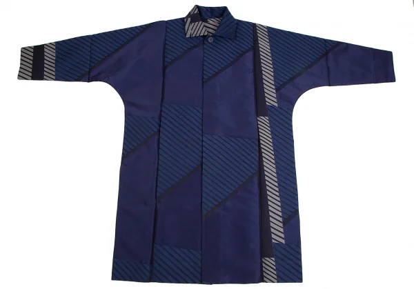 イッセイミヤケ アイム メンISSEY MIYAKE IM MEN STEP バイアスストライプカットジャガードパッカブルコート 青M位 K-113631_002