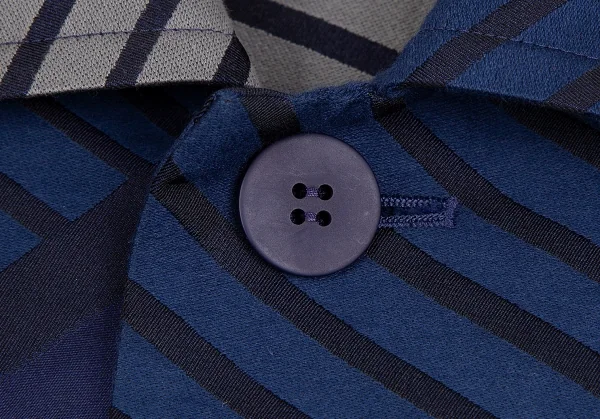 イッセイミヤケ アイム メンISSEY MIYAKE IM MEN STEP バイアスストライプカットジャガードパッカブルコート 青M位 K-113631_005