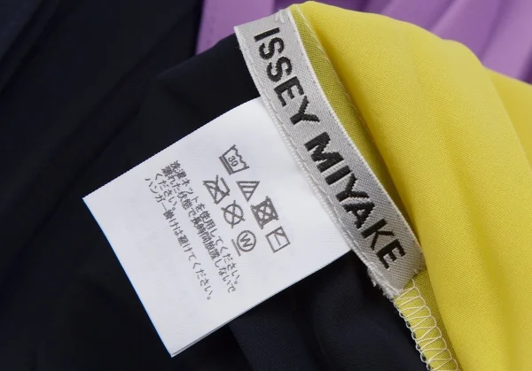 イッセイミヤケISSEY MIYAKE LINK RINGS トリカラーリングプリーツトップス 紺黄水色2 K-113646_013