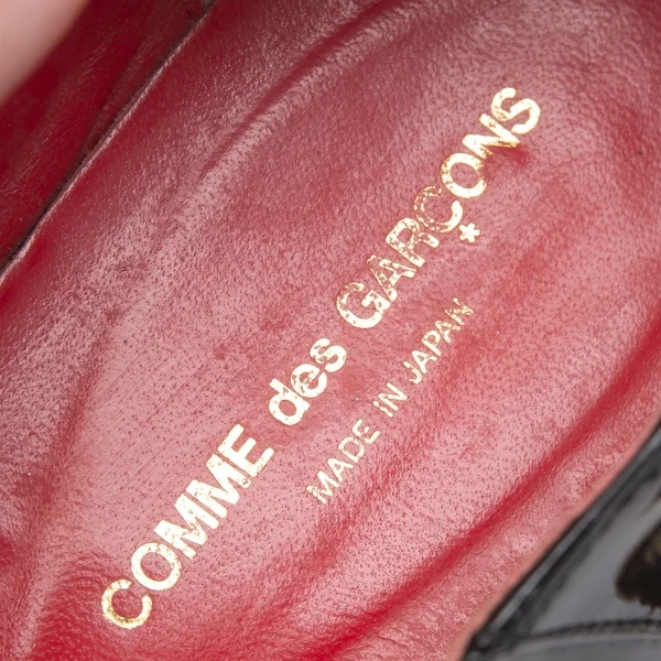 コムデギャルソンCOMME des GARCONS チェーンストラップベルトパテントレザーポインテッドトゥシューズ 黒24.5 K-113799_014