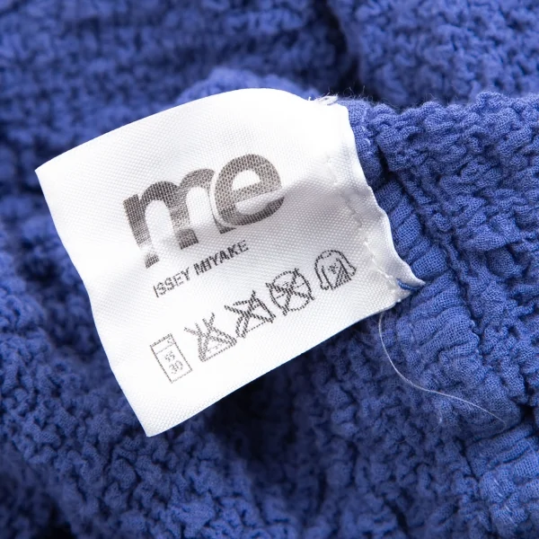 イッセイミヤケ ミーISSEY MIYAKE me カリフラワーVネックタンクトップ 青F K-113808_015