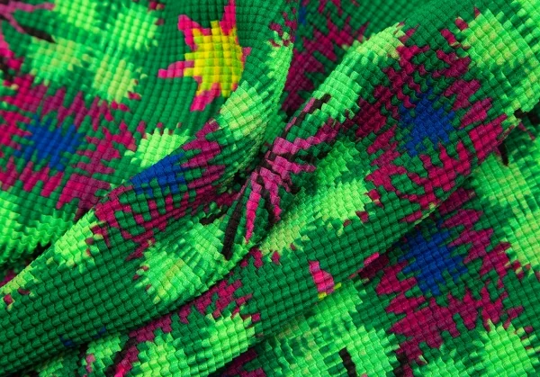 イッセイミヤケ ミーISSEY MIYAKE me クローバープリントストレッチプリーツハイネックカットソー 緑紫F K-113812_012