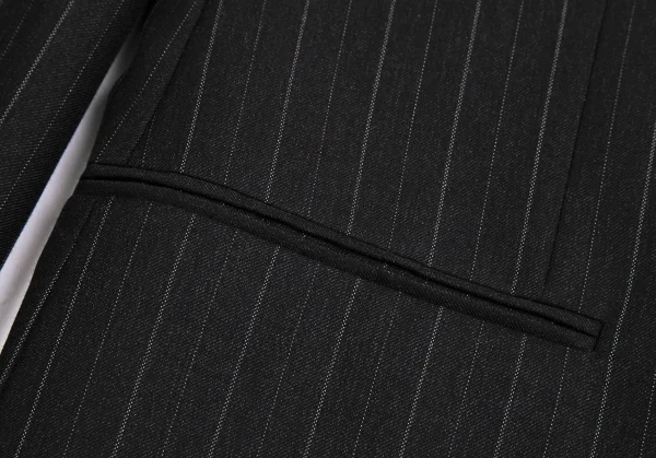 アルマーニコレツィオーニARMANI COLLEZIONI オルタネイトストライプ2Bノッチドラペルジャケット チャコール52 K-113977_010