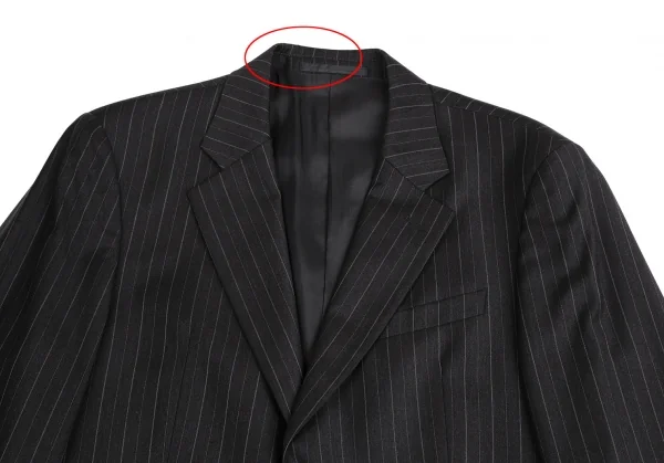 アルマーニコレツィオーニARMANI COLLEZIONI オルタネイトストライプ2Bノッチドラペルジャケット チャコール52 K-113977_002