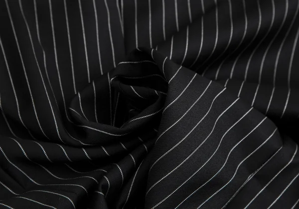 アルマーニコレツィオーニARMANI COLLEZIONI METROPOLITAN チョークストライプ2Bウールジャケット 黒46 K-113978_014