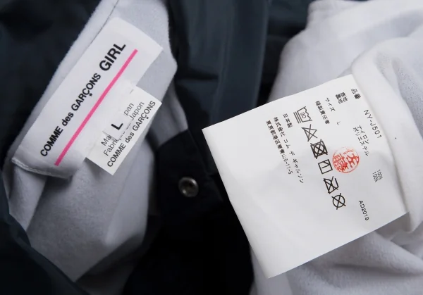 コムデギャルソン ガールCOMME des GARCONS GIR バックロゴプリントコーチジャケット 紺L K-113992_019