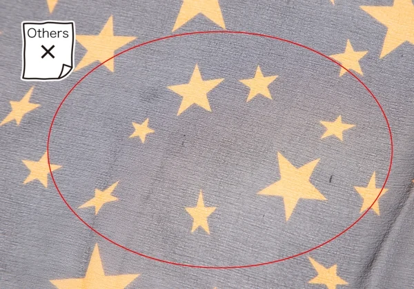 モスキーノMOSCHINO スタープリントシルクシフォンストール 黒 K-114092_004