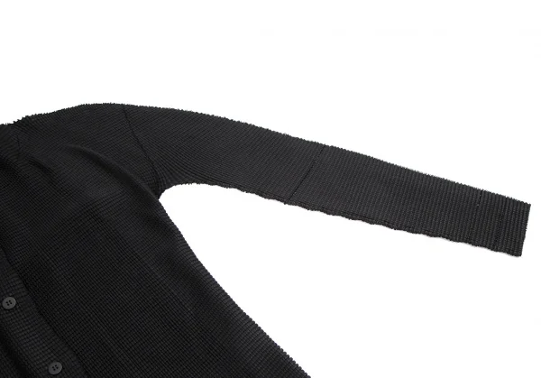 イッセイミヤケ ミーISSEY MIYAKE me カッティングデザインストレッチプリーツシャツ 黒F K-114220_006