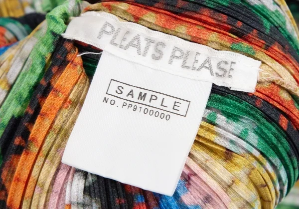 プリーツプリーズPLEATS PLEASE カラフルニット転写プリントタートルネックノースリーブカットソー マルチ5 K-114244_012