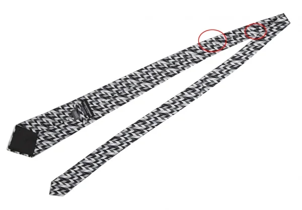 エンポリオアルマーニEMPORIO ARMANI シルクヘリンボーンレジメンタルネクタイ 白黒グレー K-114290_004