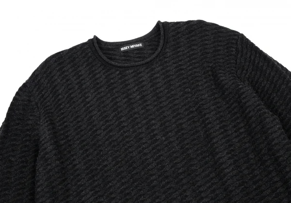 イッセイミヤケ メンISSEY MIYAKE MEN プリーツデザインウールクルーネックニット 黒4 K-114681_002