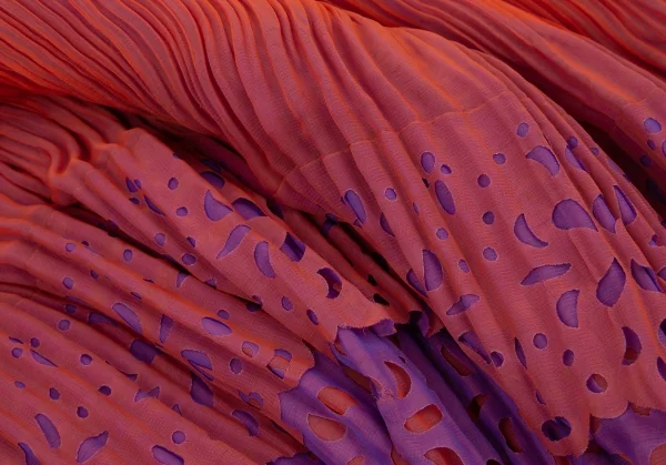 プリーツプリーズPLEATS PLEASE カッティングデザインレイヤードアシンメトリーポンチョ 紫赤M位 K-114718_017