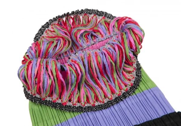 プリーツプリーズPLEATS PLEASE カラフルフリンジタートルネックノースリーブトップ 黒マルチ3 K-114771_004