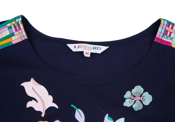 レオナールLEONARD SPORT フラワー刺繍プリントTシャツ 紺他42 K-114998_004