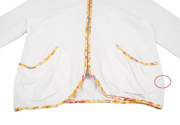 ツモリチサトTSUMORI CHISATO フローラルパイピングジップアップパーカー 白2 K-115102_007