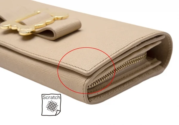 ヴィヴィアンウエストウッドVivienne Westwood リボン装飾長財布 ベージュ K-115347_011