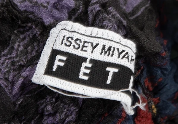 イッセイミヤケ フェットISSEY MIYAKE FETE グラフィックボーダーシワ加工ハイネックTシャツ カーキマルチM位 K-115363_013