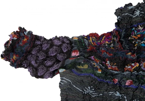 イッセイミヤケ フェットISSEY MIYAKE FETE グラフィックボーダーシワ加工ハイネックTシャツ カーキマルチM位 K-115363_004