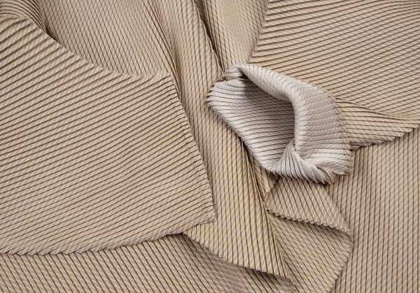 ISSEY MIYAKE Pleated Shawl Collar Jacket K-115378_006