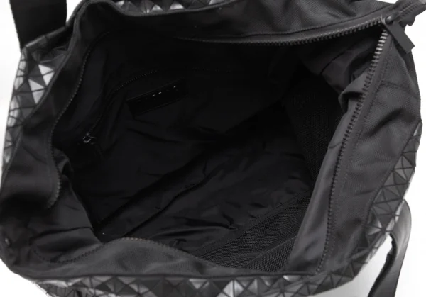 バオバオ イッセイミヤケ BAO BAO ISSEY MIYAKE SPORTS LINE WEEKENDER トライアングルパネルトートバッグ 黒 K-115387_013