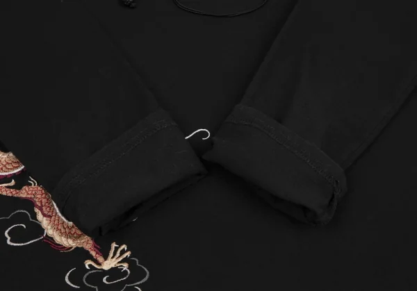 ヴィヴィアンタムVIVIENNETAM ドラゴン刺繍ネックコードデザイン