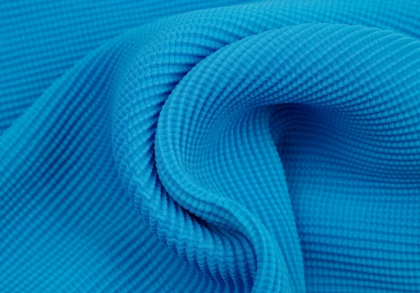 イッセイミヤケISSEY MIYAKEPLEATS (T.) ストレッチプリーツハイネックカットソー 水色M K-115994_011