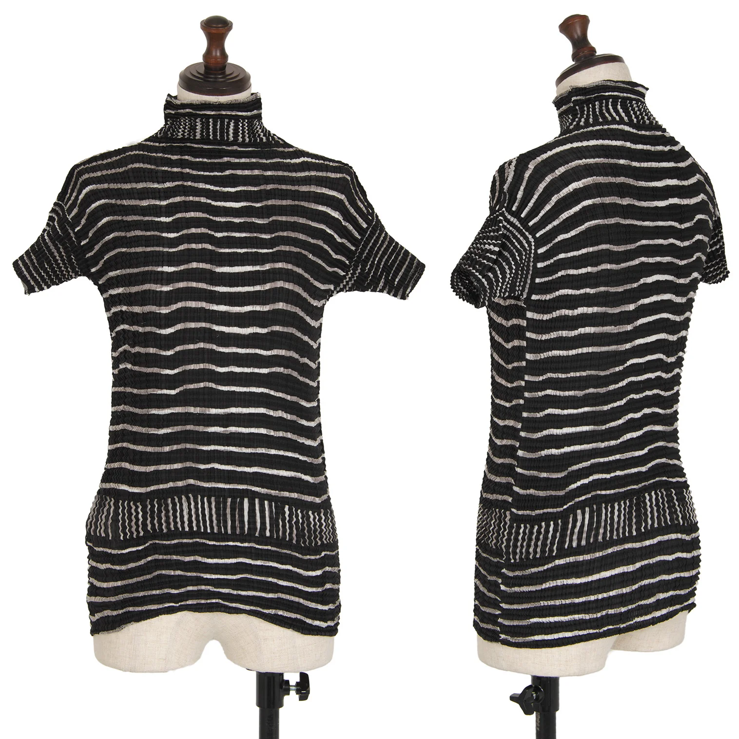 ISSEY MIYAKE Stripe Pleated High neck T Shirt Black,White M (K-116005)