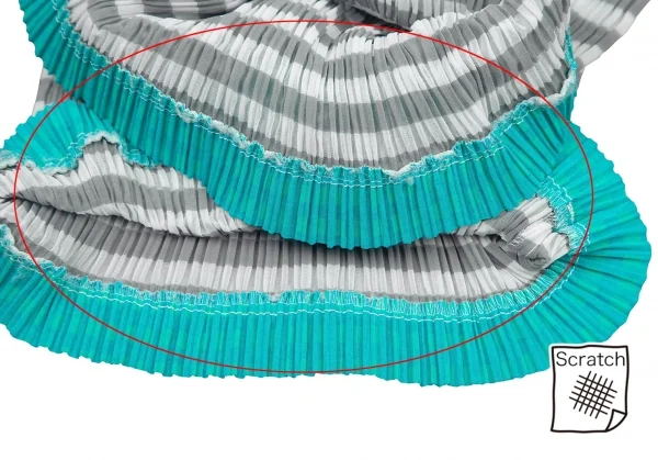 イッセイミヤケISSEY MIYAKEパターン切替ボーダーシースループリーツパンツ 白グレーM K-116028_008