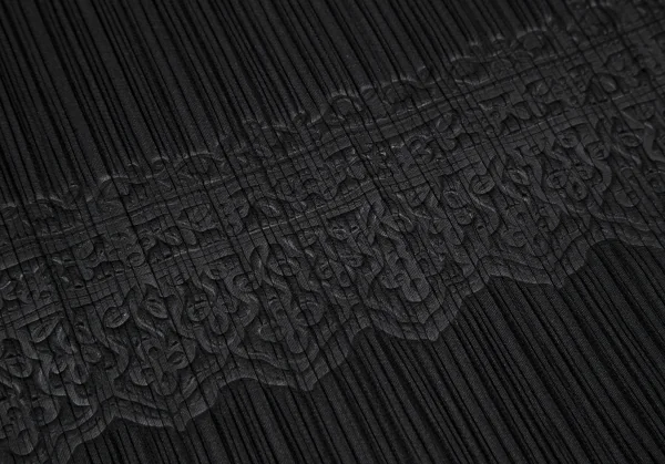プリーツプリーズPLEATS PLEASE ダマスクエンボス裾カッティングセットアップ 黒3 K-116060_013