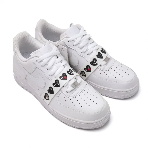 プレイコムデギャルソン×ナイキPLAY COMME des GARCONS×NIKE エアフォース1ローカットスニーカー 白黒27 K-116285_001