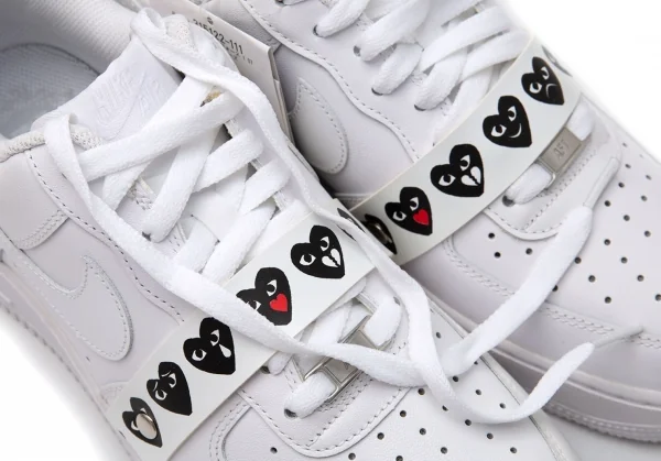 プレイコムデギャルソン×ナイキPLAY COMME des GARCONS×NIKE エアフォース1ローカットスニーカー 白黒27 K-116285_011